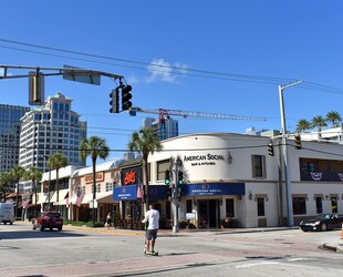 LAS OLAS BOULEVARD